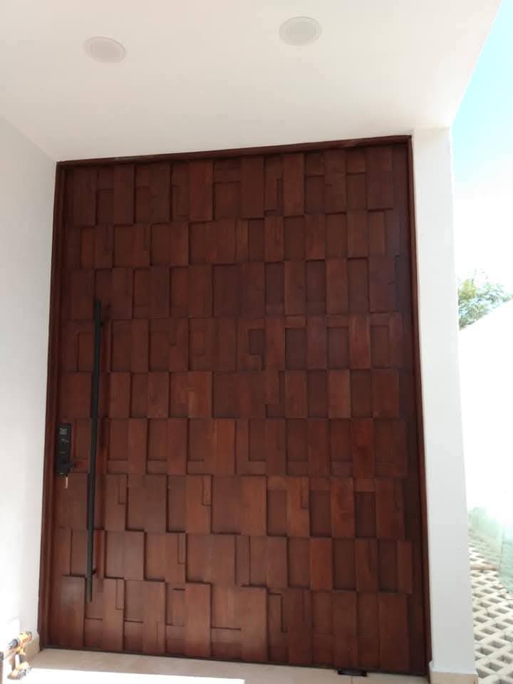 Puerta Principal Premium Caoba - Mérida Yucatán